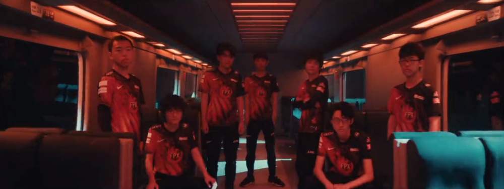 边路传中与 边路传中与