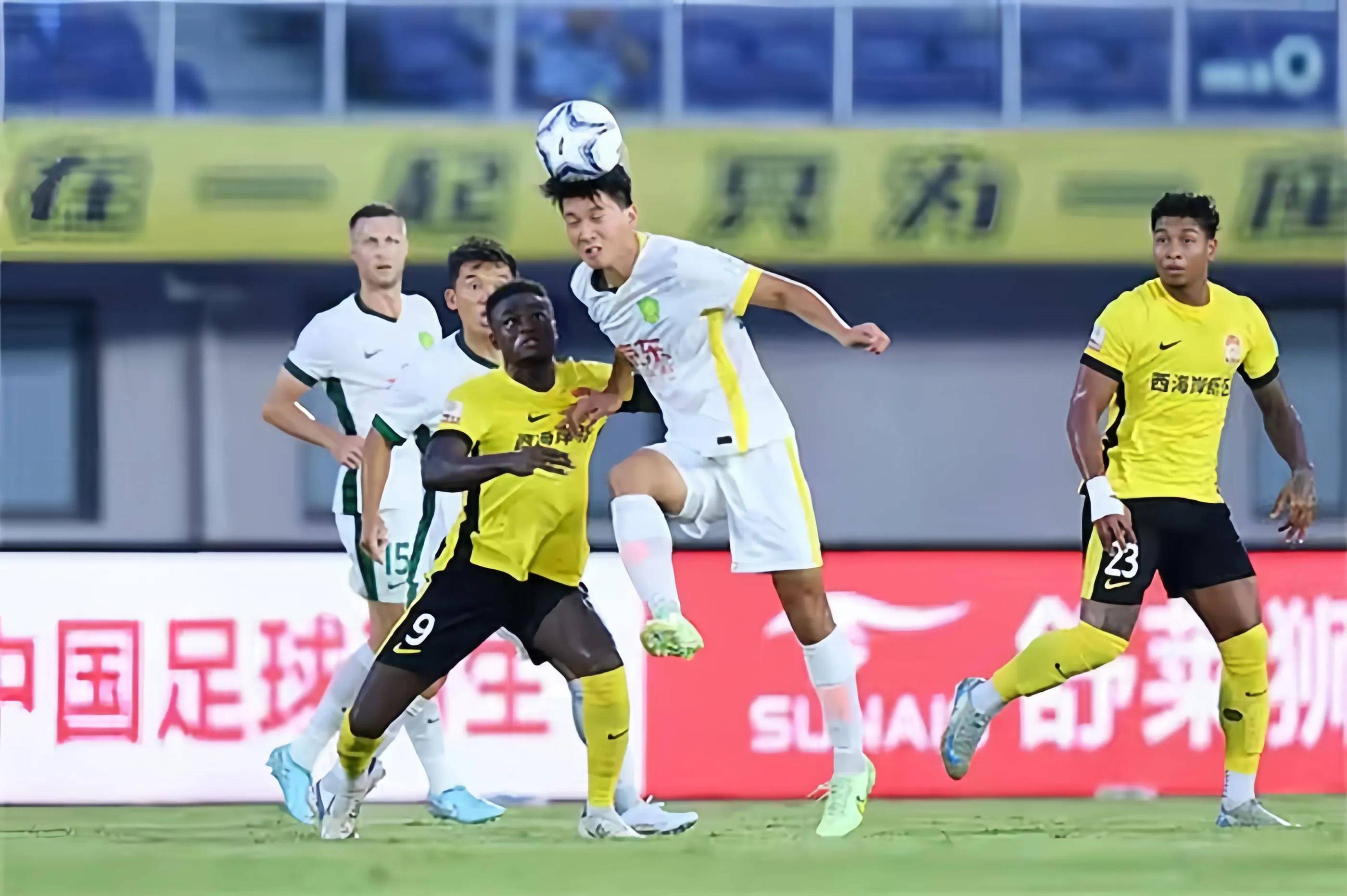 在首节比赛 在首节比赛