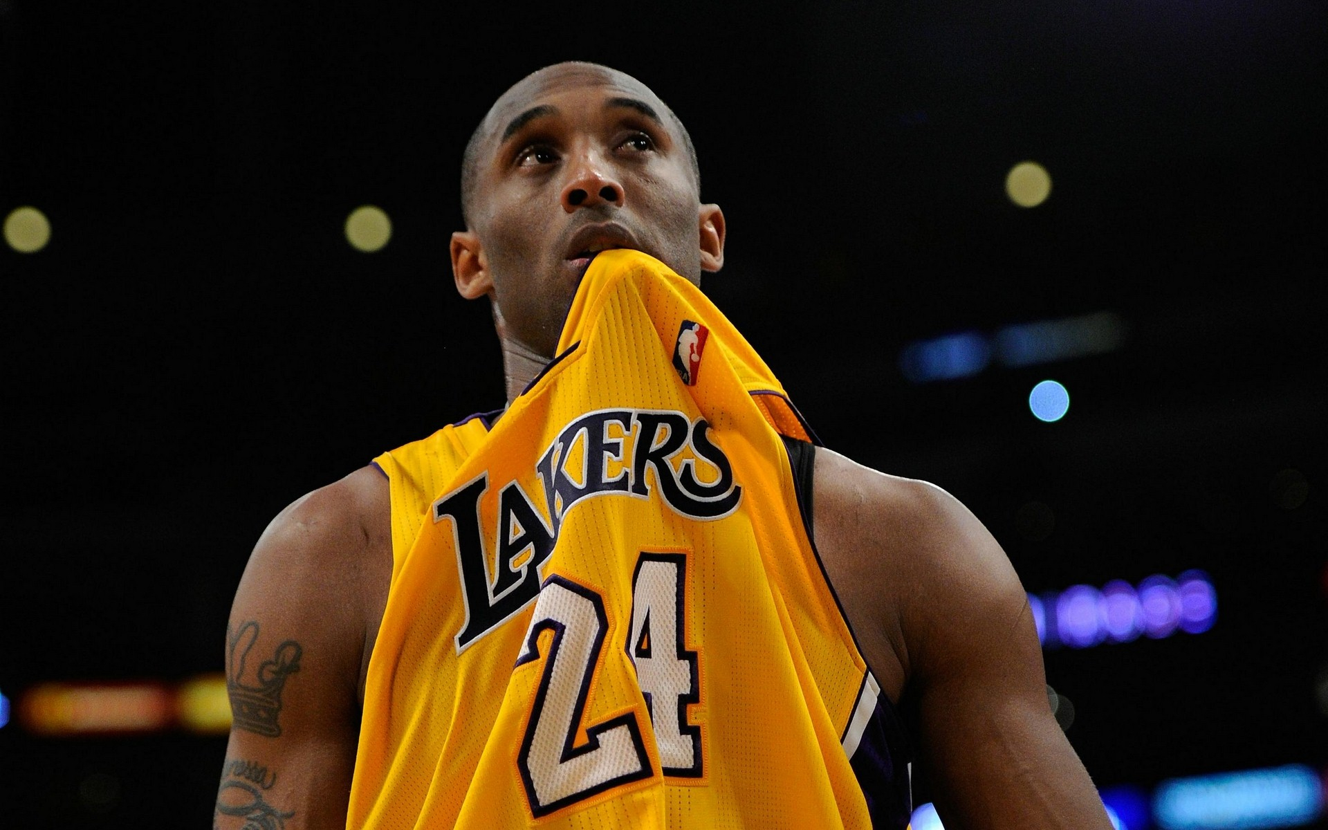 转型却让外 转型却让外