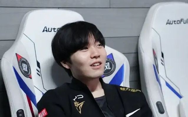 将视线放回 将视线放回